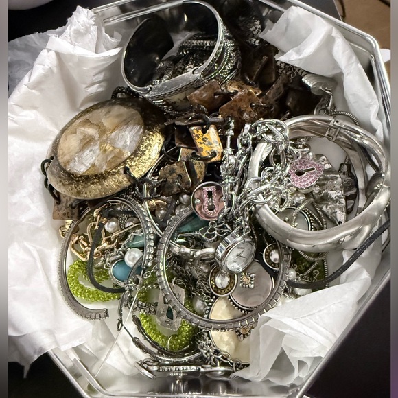 Mixed Statement Jewelry Bundle - Picture 2 of 7